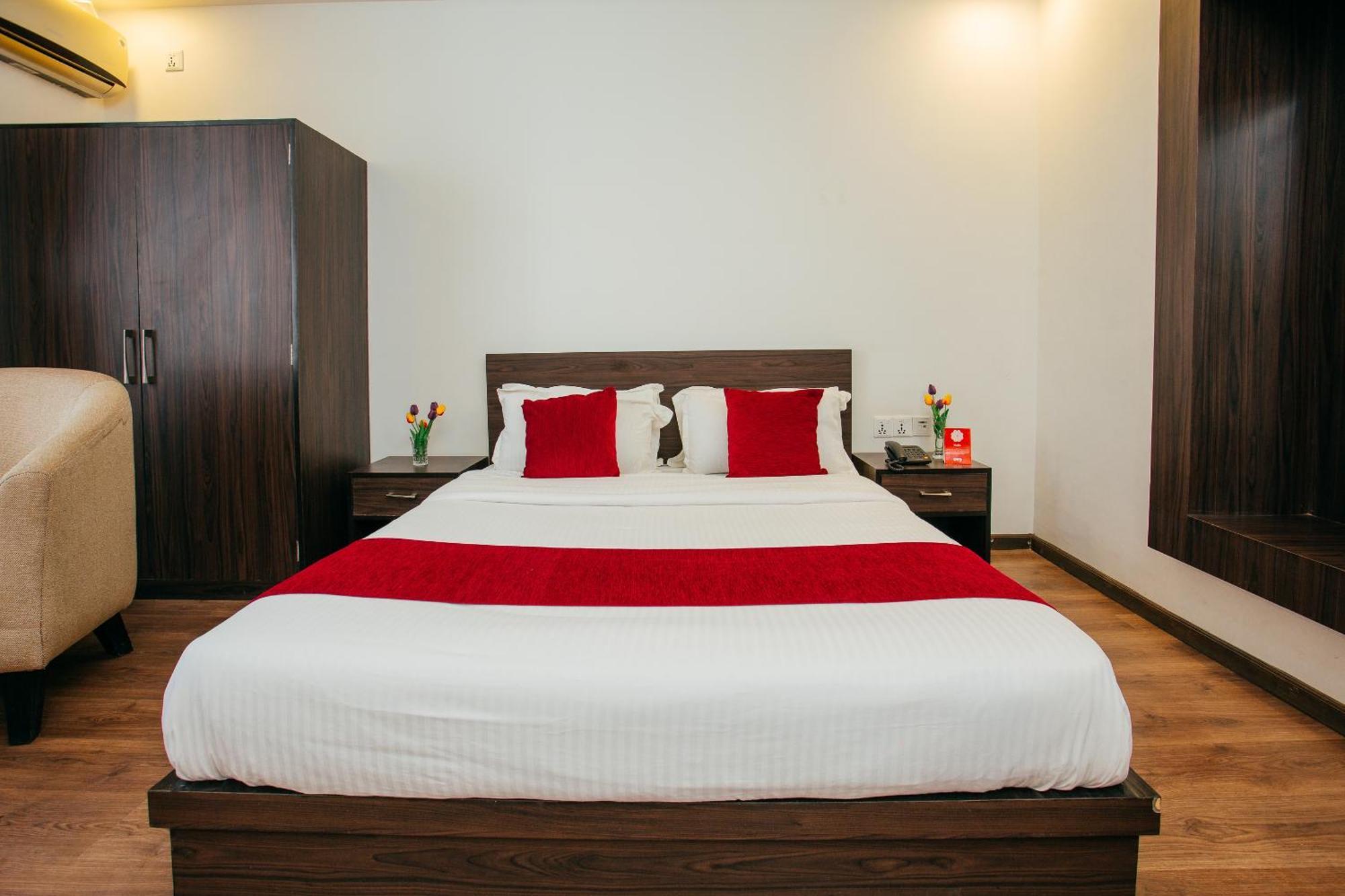 Oyo 11474 Gangaur Regency Boutique Hotel Kathmandu Exterior photo